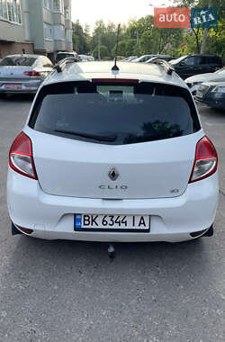 Хетчбек Renault Clio 2011 в 