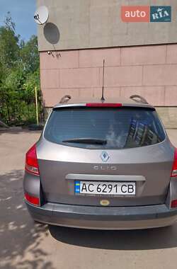 Хэтчбек Renault Clio 2010 в 