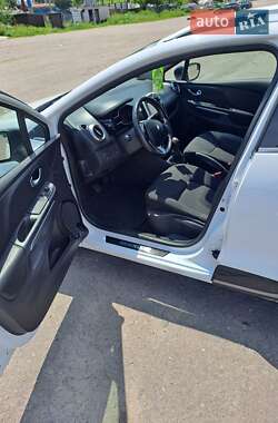 Универсал Renault Clio 2015 в 