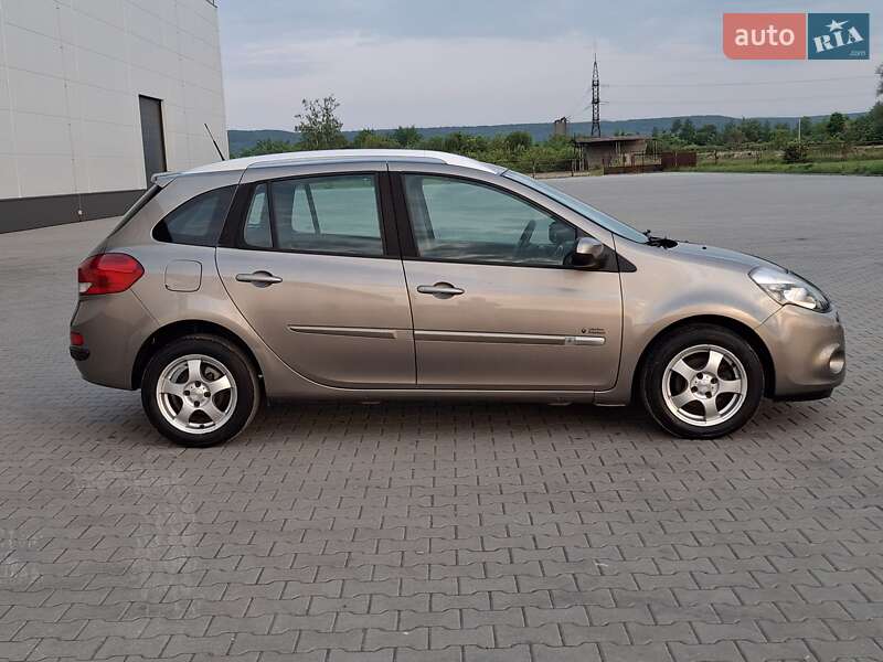 Універсал Renault Clio 2011 в Калуші