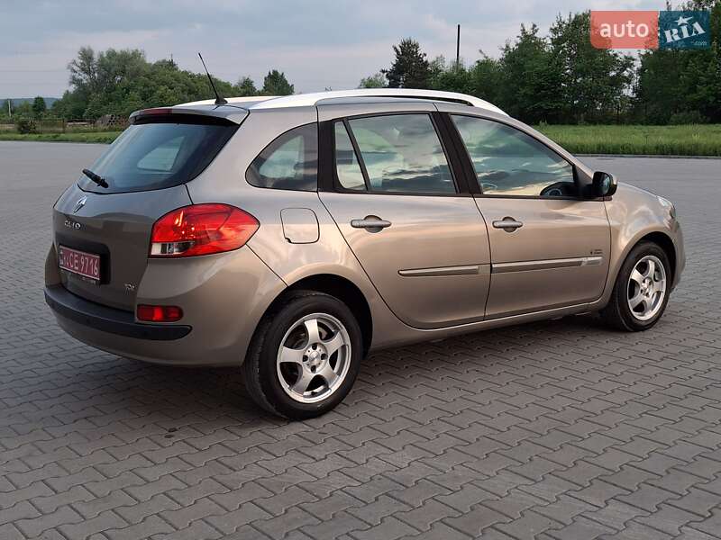 Універсал Renault Clio 2011 в Калуші