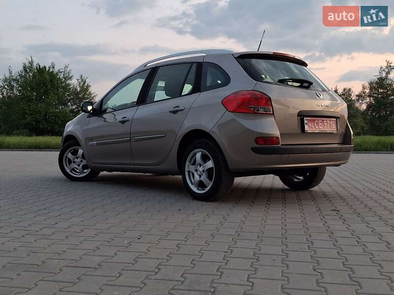 Універсал Renault Clio 2011 в Калуші