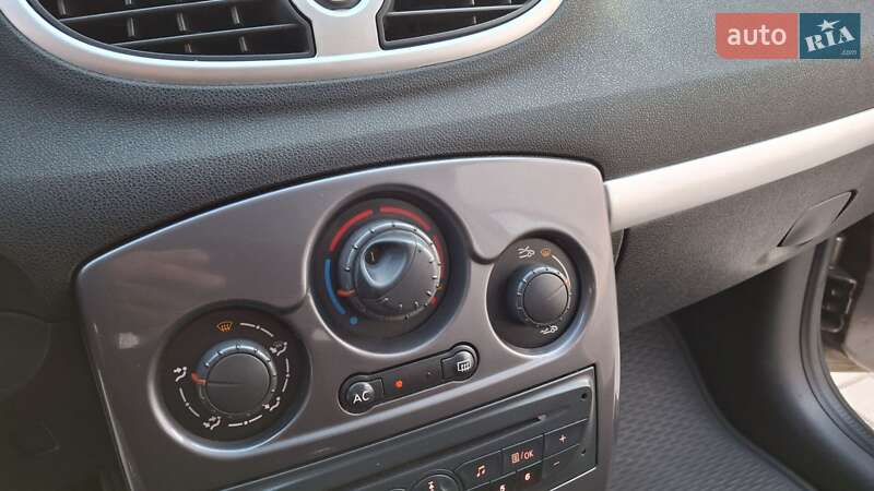 Універсал Renault Clio 2011 в Калуші