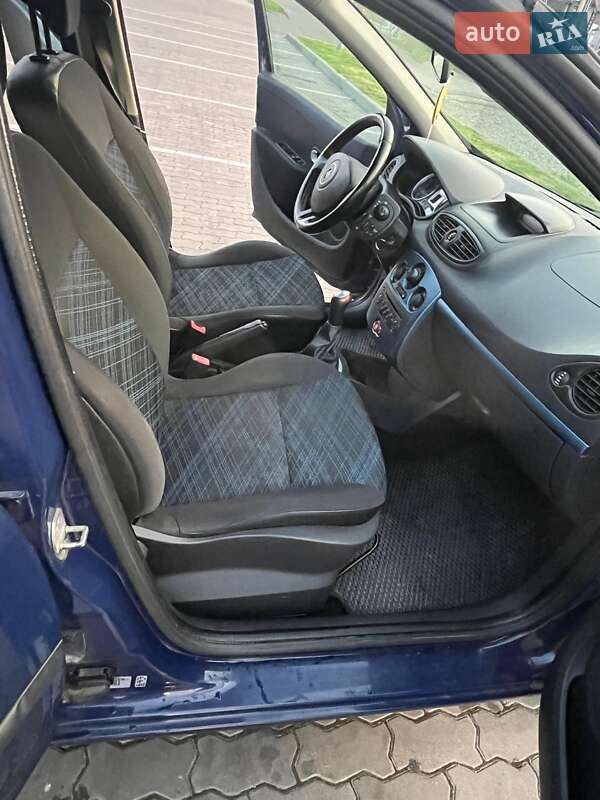 Хэтчбек Renault Clio 2008 в Львове