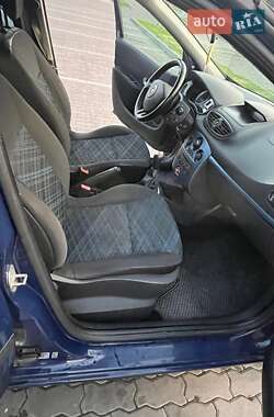 Хэтчбек Renault Clio 2008 в 