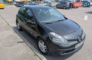 Хэтчбек Renault Clio 2008 в 
