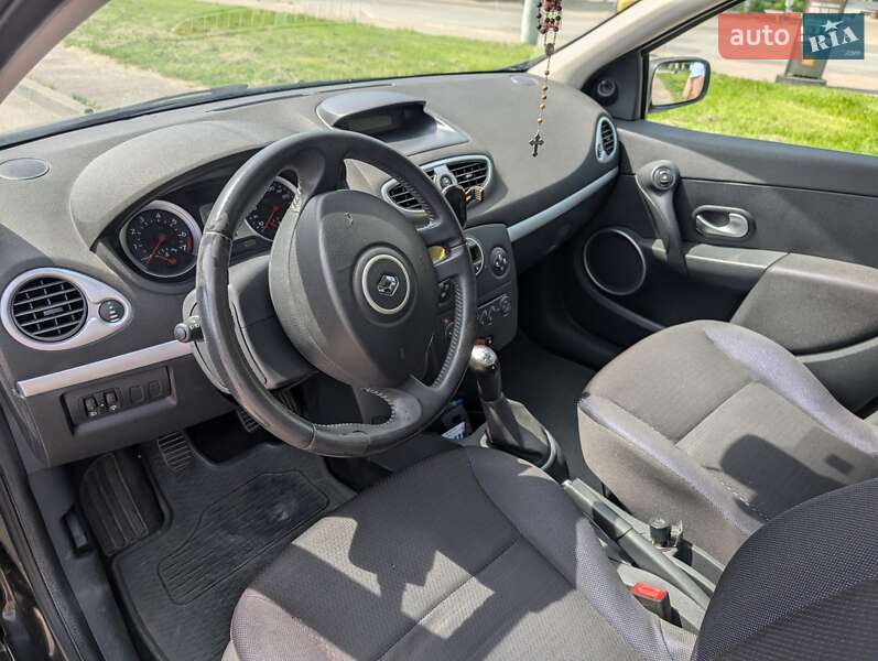 Хэтчбек Renault Clio 2008 в Львове фото 11 Хэтчбек Renault Clio 2008 в Львове