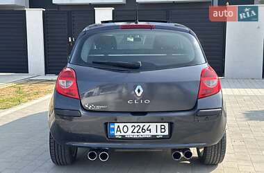 Хэтчбек Renault Clio 2009 в 