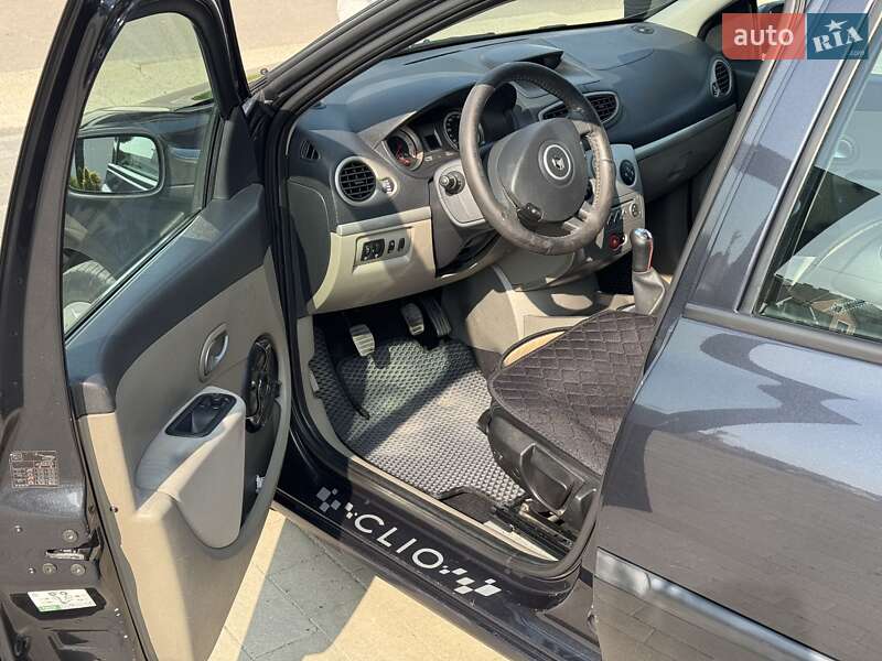 Хэтчбек Renault Clio 2009 в Ужгороде фото 7 Хэтчбек Renault Clio 2009 в Ужгороде