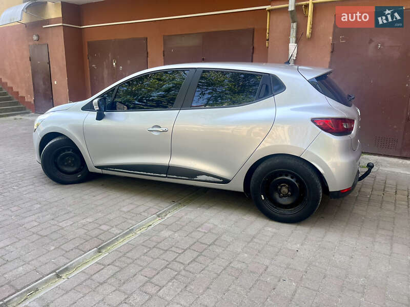 Хэтчбек Renault Clio 2013 в Ивано-Франковске