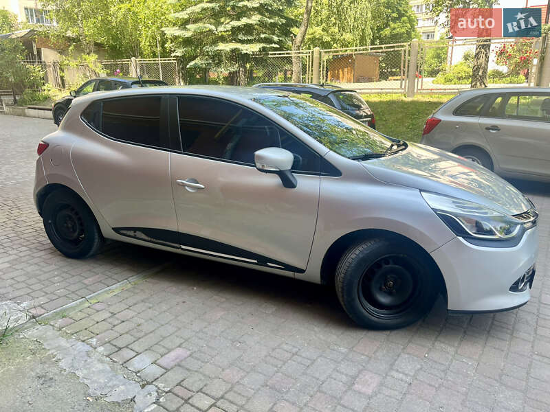 Хетчбек Renault Clio 2013 в Івано-Франківську