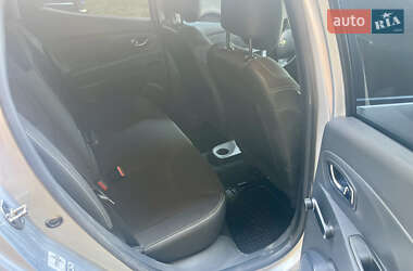Хэтчбек Renault Clio 2013 в 