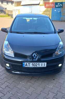 Хэтчбек Renault Clio 2008 в 