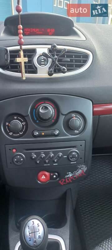 Хэтчбек Renault Clio 2007 в Ивано-Франковске фото 67 Хэтчбек Renault Clio 2007 в Ивано-Франковске