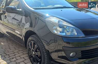 Хэтчбек Renault Clio 2008 в 