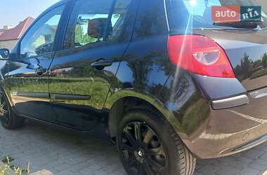 Хэтчбек Renault Clio 2008 в 