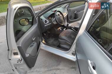 Универсал Renault Clio 2009 в 