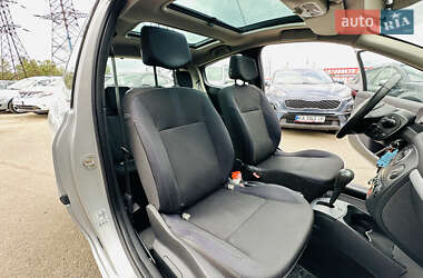 Хэтчбек Renault Clio 2006 в 