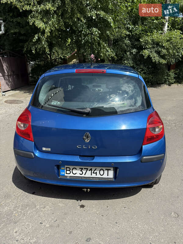 Хэтчбек Renault Clio 2008 в Львове