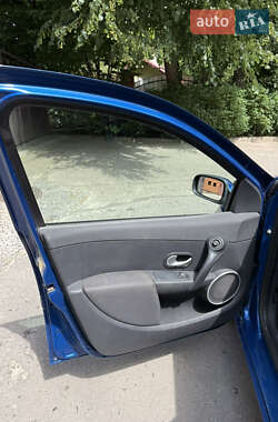 Хэтчбек Renault Clio 2008 в 