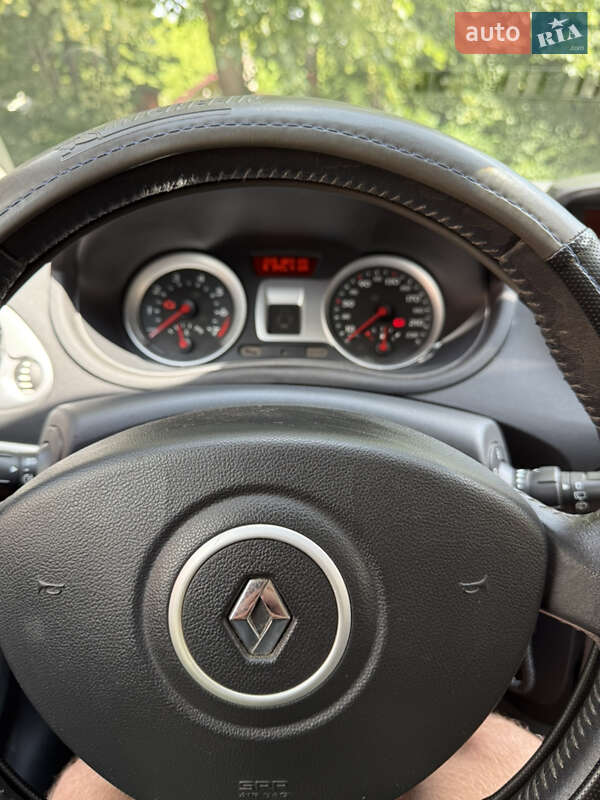 Хэтчбек Renault Clio 2008 в Львове