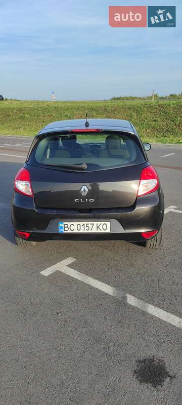 Хетчбек Renault Clio 2011 в Львові
