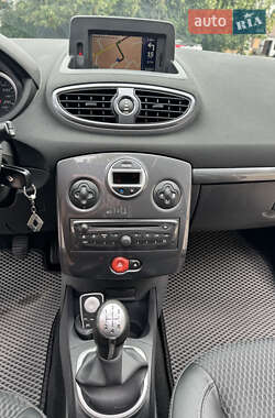 Универсал Renault Clio 2010 в 