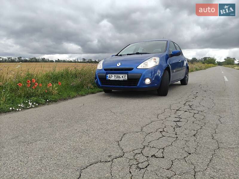 Хетчбек Renault Clio 2011 в Запоріжжі