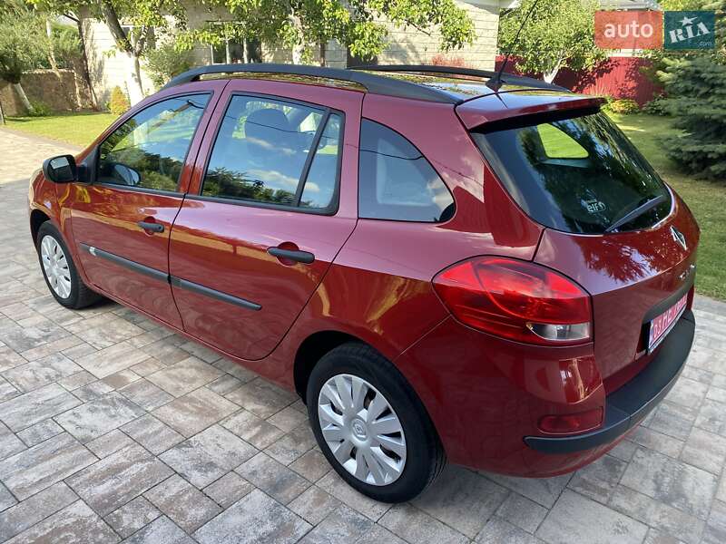 Универсал Renault Clio 2009 в Дубно