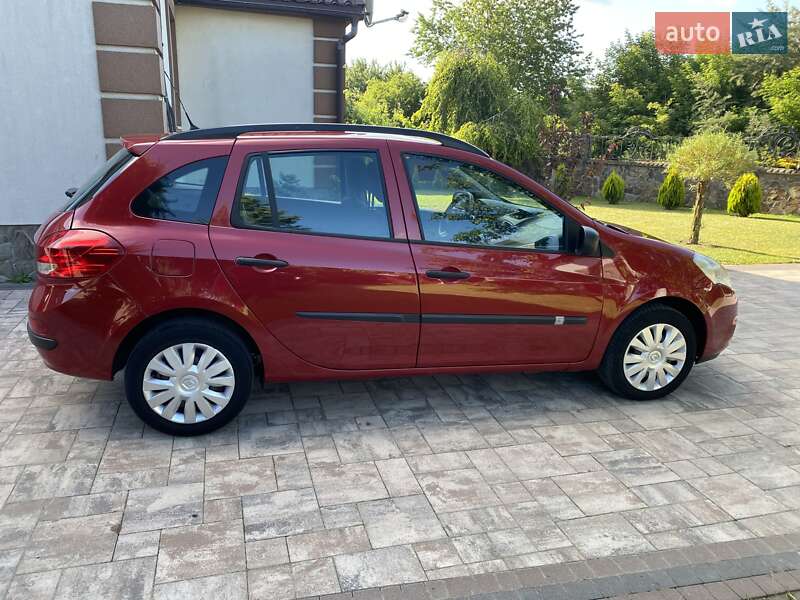 Универсал Renault Clio 2009 в Дубно