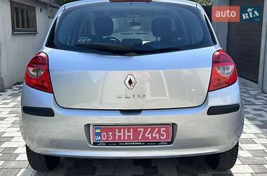 Хэтчбек Renault Clio 2008 в 