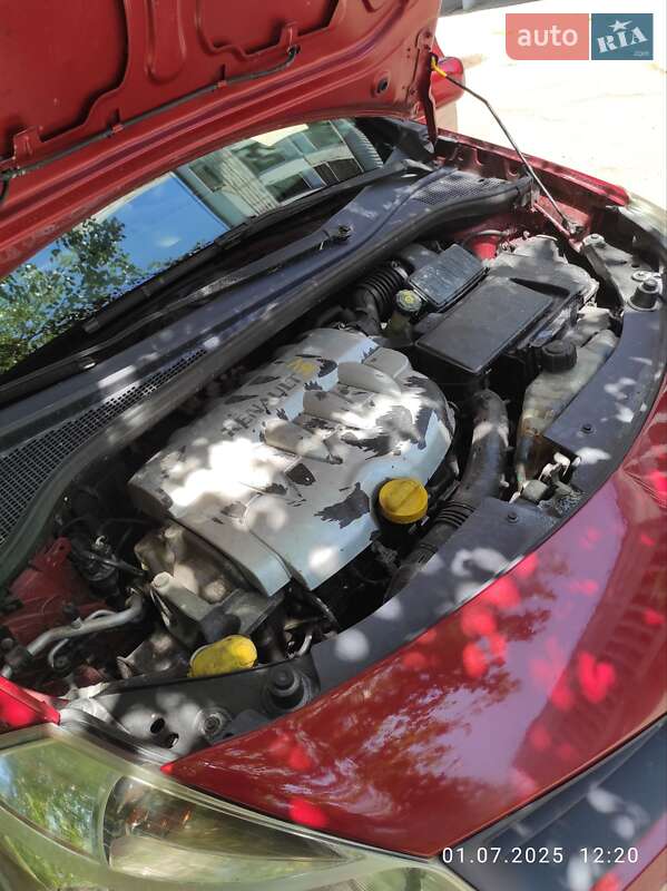 Хэтчбек Renault Clio 2006 в Николаеве