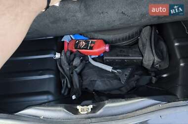 Хэтчбек Renault Clio 2001 в 