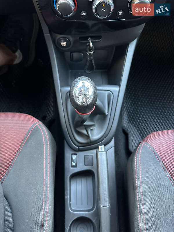 Универсал Renault Clio 2013 в Ивано-Франковске