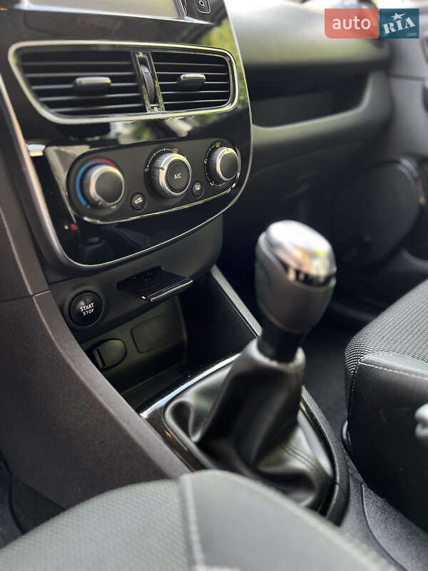 Хэтчбек Renault Clio 2017 в Киеве
