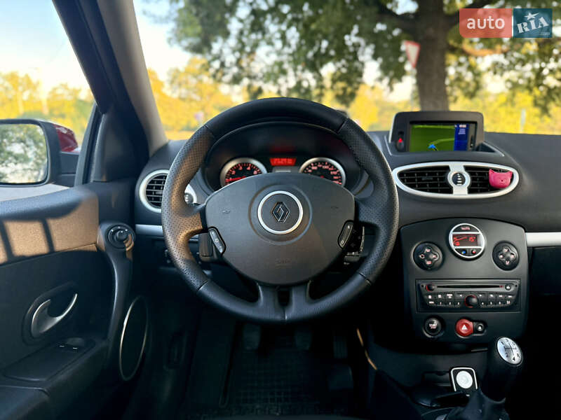 Хетчбек Renault Clio 2010 в Кропивницькому
