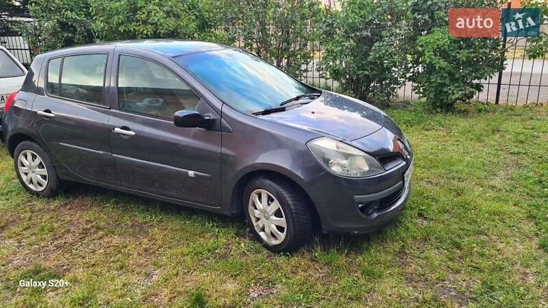 Хэтчбек Renault Clio 2007 в Борисполе
