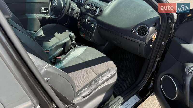 Универсал Renault Clio 2008 в Ровно