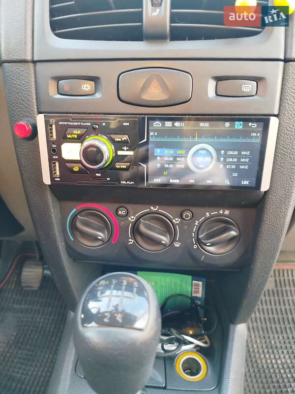Седан Renault Clio 2007 в Броварах