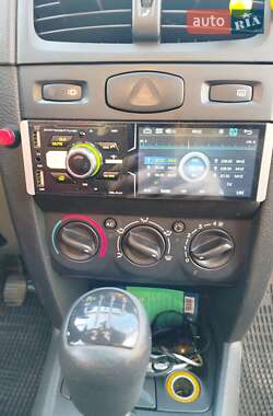 Седан Renault Clio 2007 в 