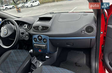 Хэтчбек Renault Clio 2008 в 