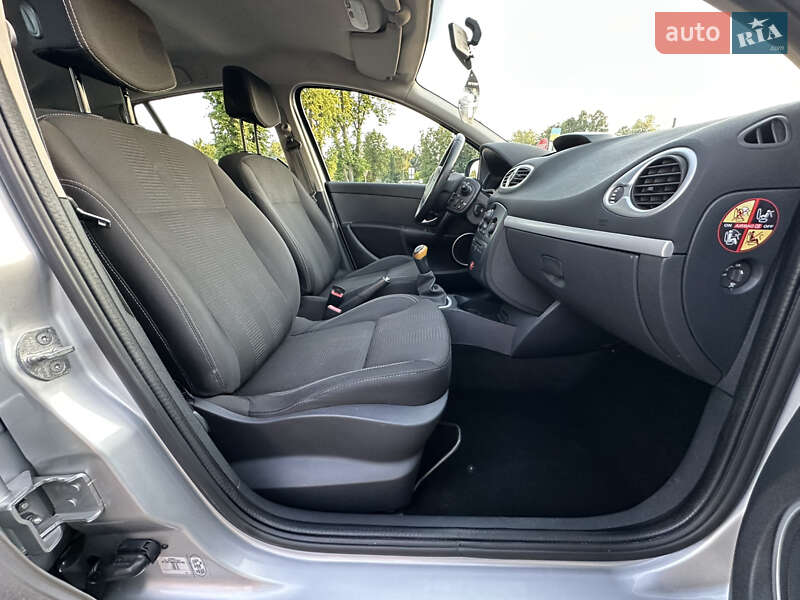 Універсал Renault Clio 2009 в Первомайську