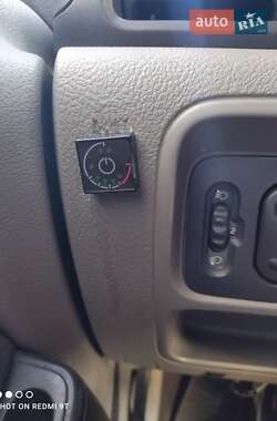 Седан Renault Clio 2005 в 