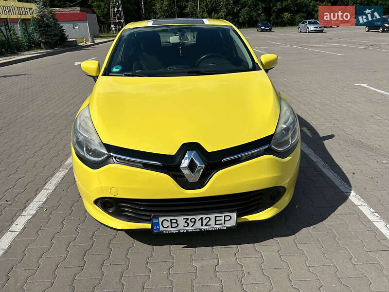 Хэтчбек Renault Clio 2012 в Чернигове