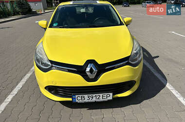 Хэтчбек Renault Clio 2012 в 