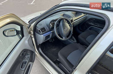 Седан Renault Clio 2008 в 