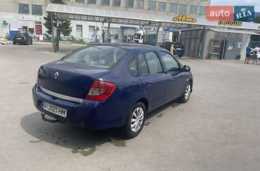 Седан Renault Clio 2010 в 