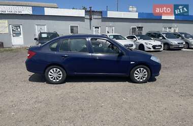 Седан Renault Clio 2010 в 