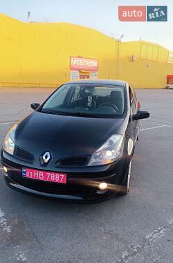 Хэтчбек Renault Clio 2007 в 