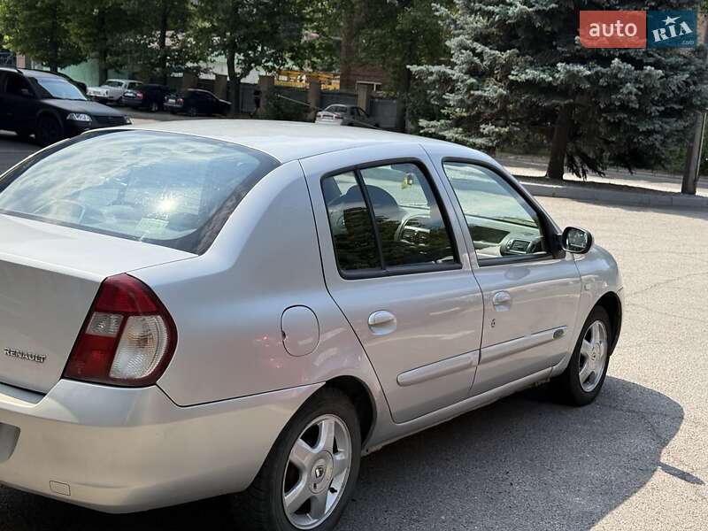 Седан Renault Clio 2007 в Запоріжжі